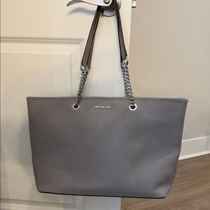 Michael Kors Elegant Gray Tote